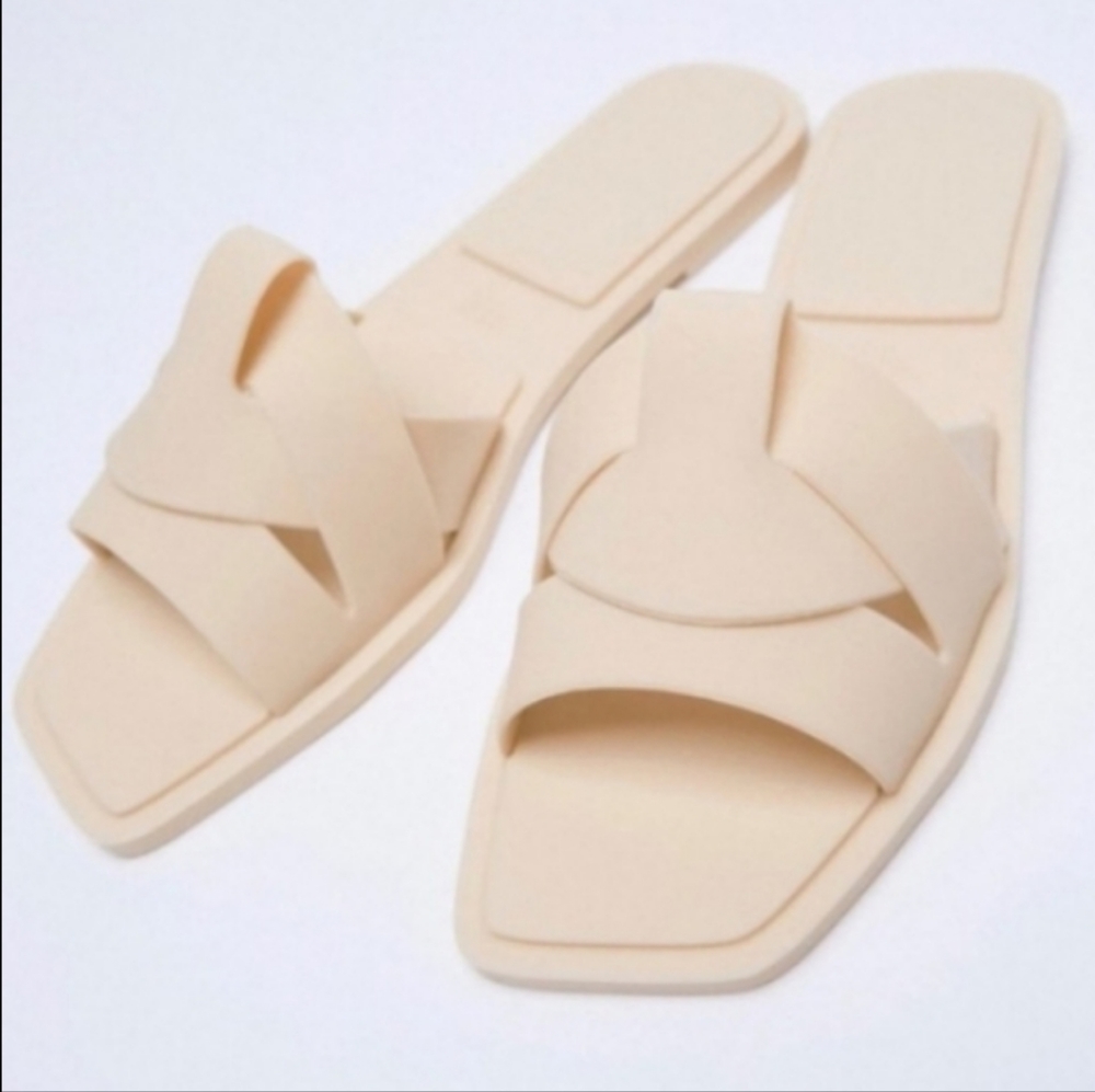 Zara nude/beige sandals with crossover interwoven soft straps!NWOT! SZ 9 1/2